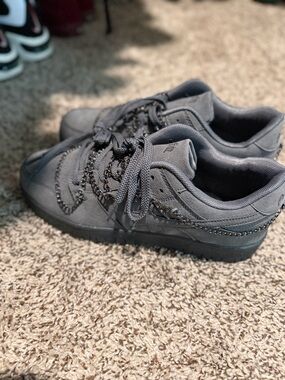 All-gray Low Top Sneakers
